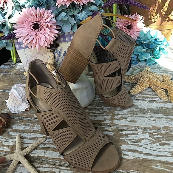 🌞HP🌞 Peep Toe Sandal Booties Sz 9 - Picture 5 of 7